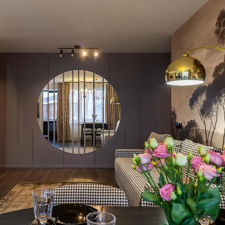 Royal On Svobody 6-8 Avenue Apartment