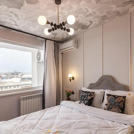 Apartment Royal On Svobody 6-8 Avenue