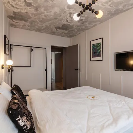 Apartment Royal On Svobody 6-8 Avenue *