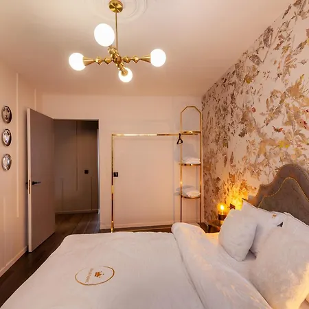 Royal On Svobody 6-8 Avenue Apartmán