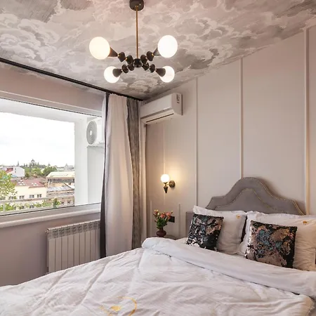 Royal On Svobody 6-8 Avenue Apartament Lwów
