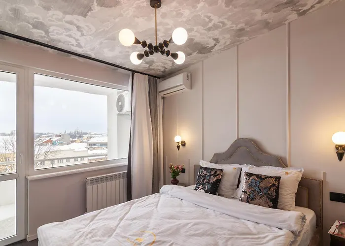 Apartment Royal On Svobody 6-8 Avenue