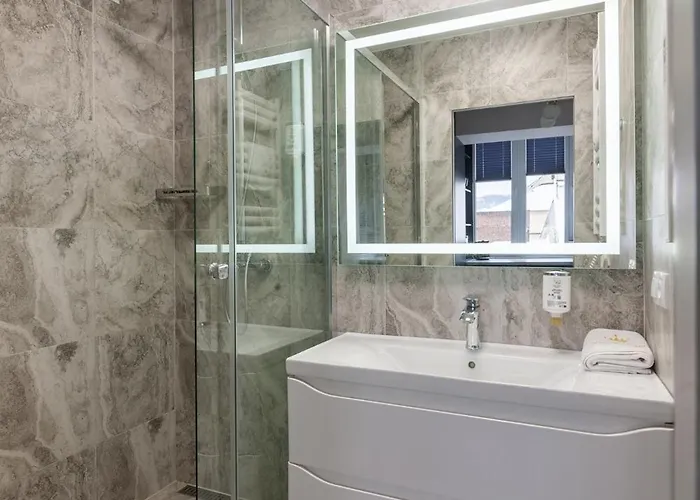 Διαμέρισμα Royal On Svobody 6-8 Avenue