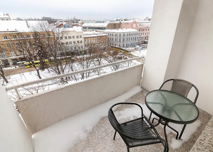 Royal On Svobody 6-8 Avenue アパート